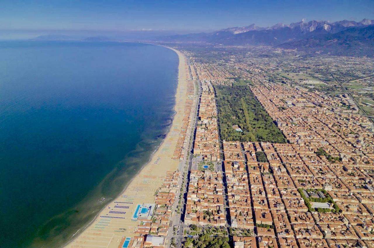 Appartamento Abate Лідо-ді-Камайоре Екстер'єр фото